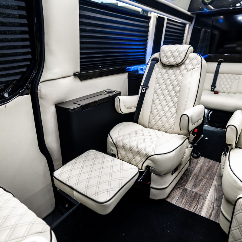 8 Passenger VIP Sprinter Reservation Deposit
